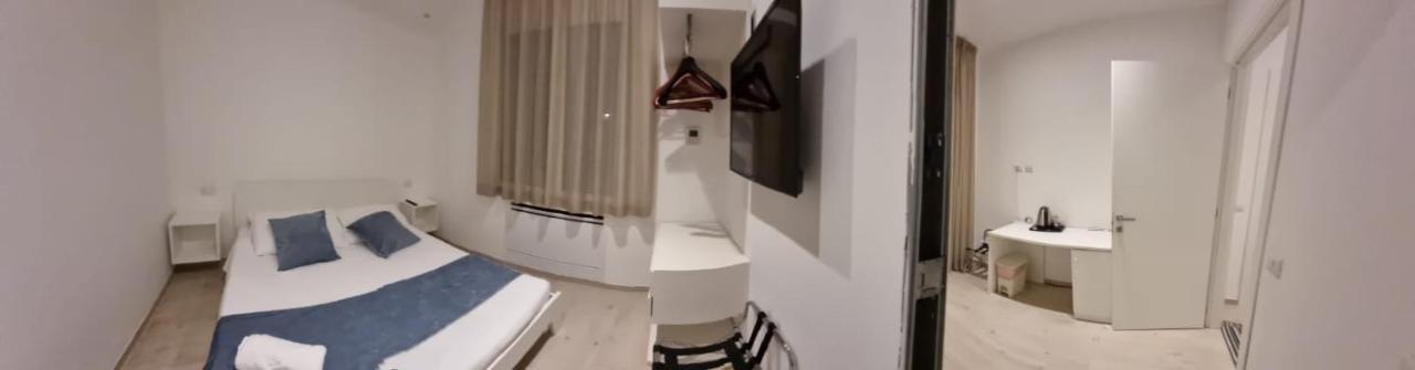 A Casa Di Maghi Hotel ออลเบีย ภายนอก รูปภาพ